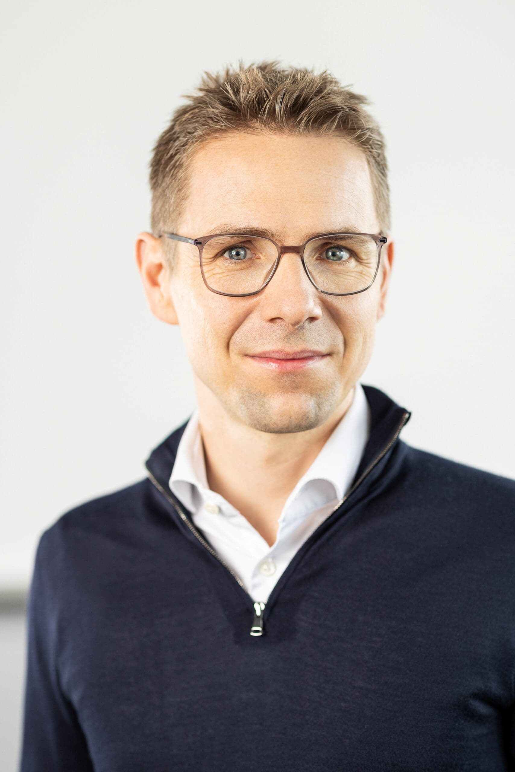 timm armbrust headshot